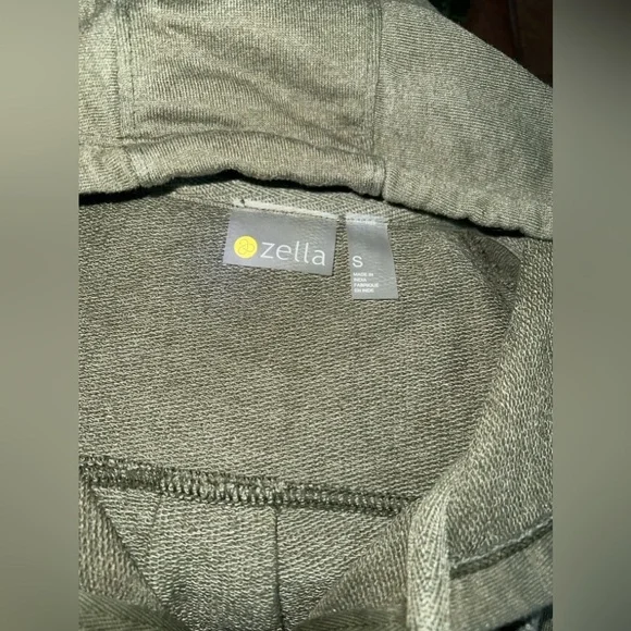 Zella Jacket Long Sleeve Hooded Sweatshirt Full Zip Lightly Ruched Green, Small - Picture 2 of 11